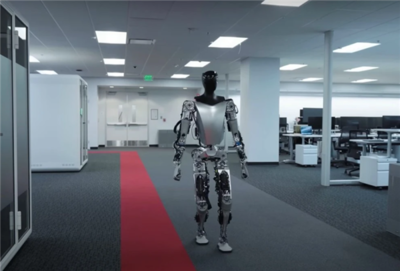 特斯拉人形機器人“擎天柱”正式亮相 售價2萬美元，研發(fā)推動未來科技