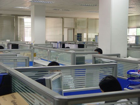 參觀新貴工廠 目擊優(yōu)質鼠標生產過程